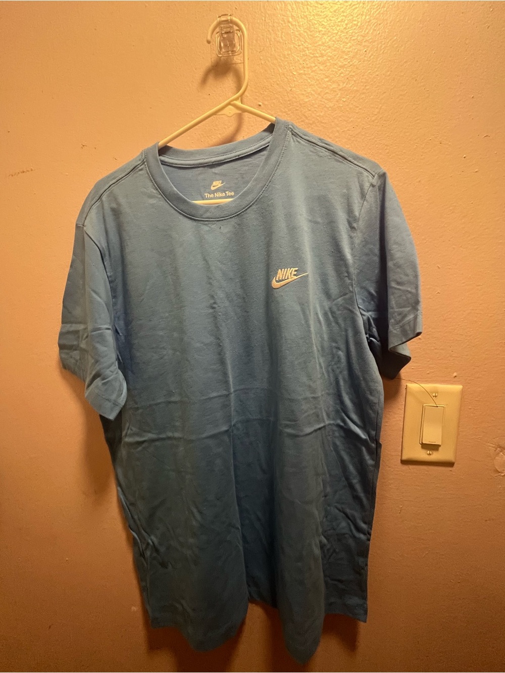 Nike Sky Blue Short Sleeve Crew T-Shirt with Chest Swoosh. New with tag